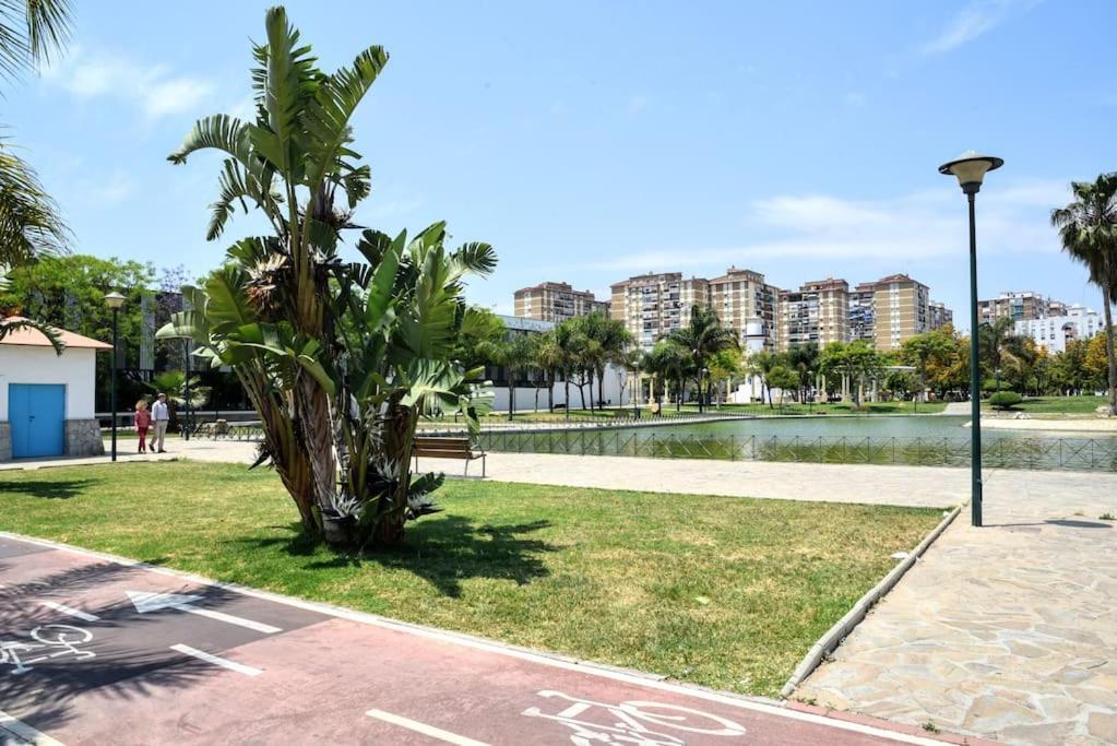 Ayala Beach Apartment มาลากา ภายนอก รูปภาพ